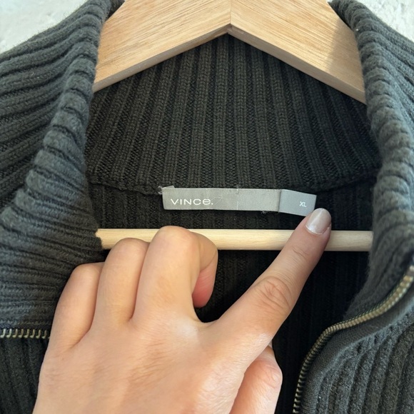 Vince men’s wool 1/4 zip up sweater in green - Picture 3 of 6